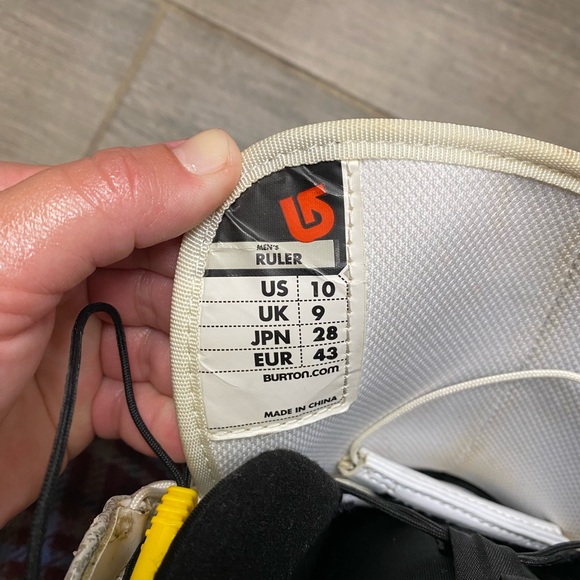 Burton Men’s Snowboard Boots- Ruler - Picture 6 of 6